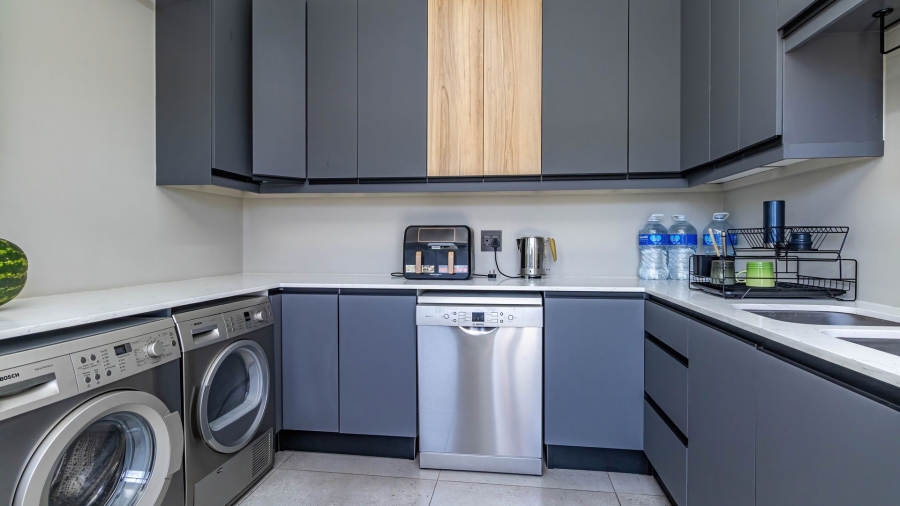 4 Bedroom Property for Sale in Le Grand Golf Estate Western Cape